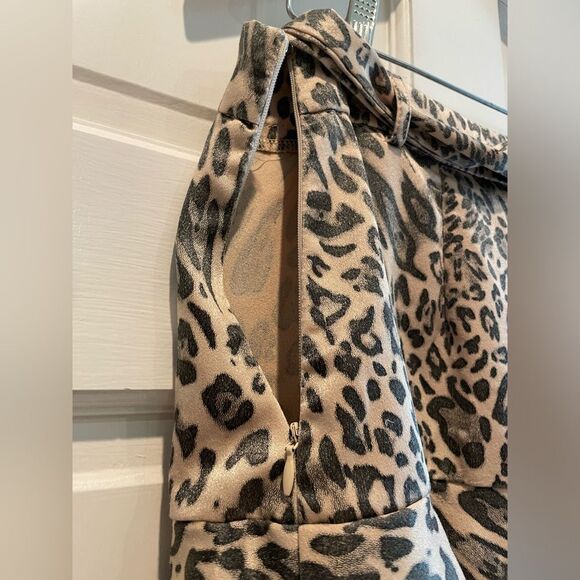 Glam Leopard Print Tie Front Skort With Side Zipper Tan Black Size Medium - Picture 7 of 9